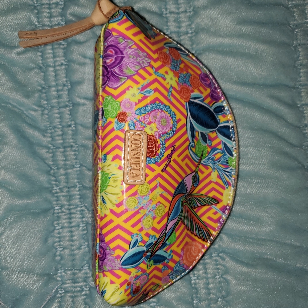 Consuela Medium Dome